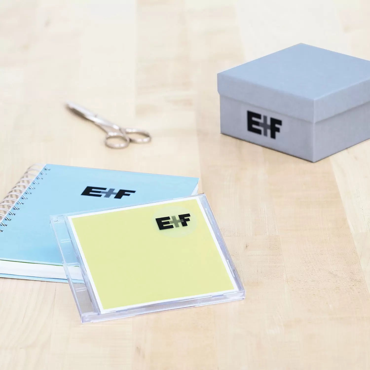 HERMA Schuletiketten – abgerundete Ecken, Folie, transparent, permanent haftend