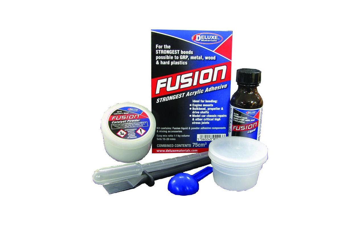 Deluxe Materials Spezialkleber – für Kunststoff, 75 ml