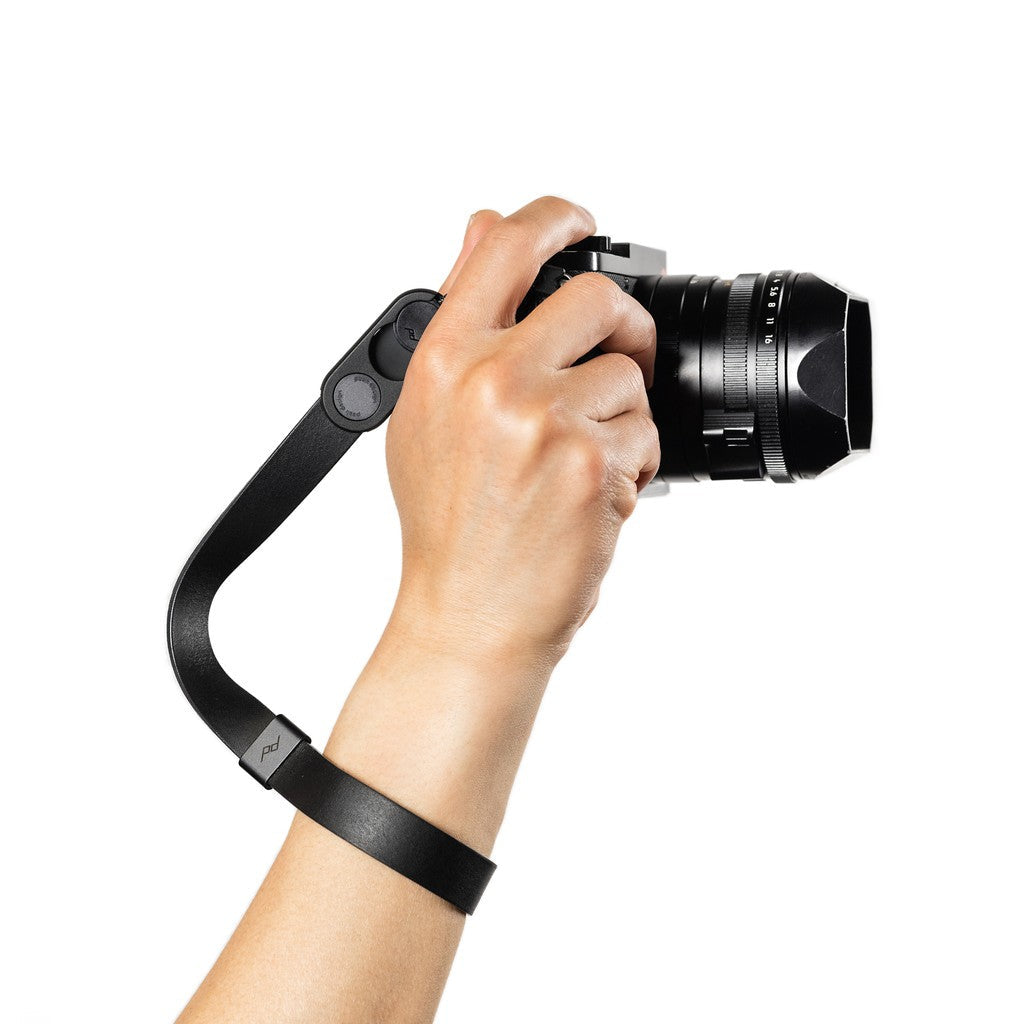 Peak Design Cuff Handriemen – Leder, 22–28 cm, 16,5 mm – für Digitalkameras – Schwarz