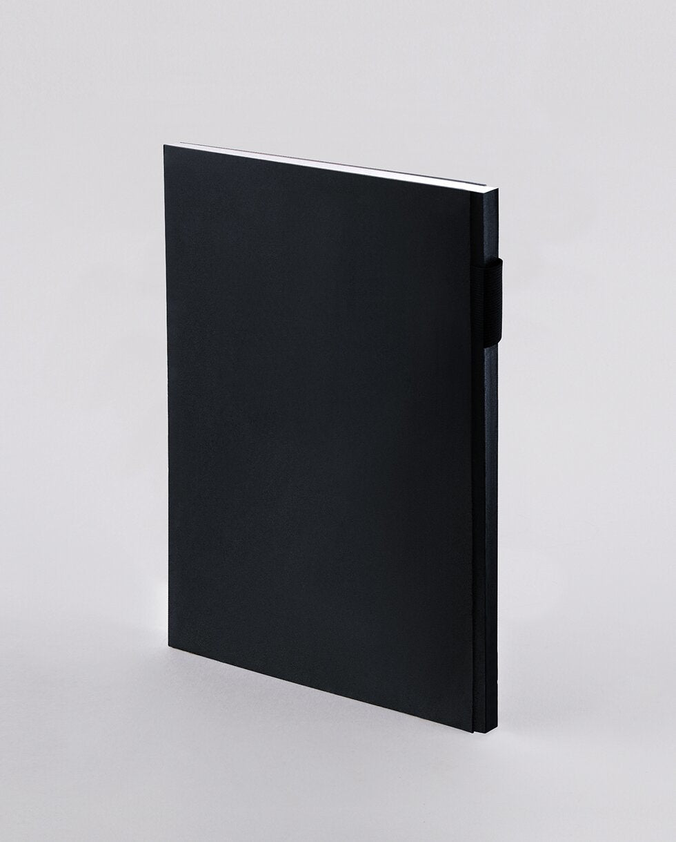 nuuna Notizbuch – A4 – blanko – 160 Blatt – 120 g/m² – Hardcover, Stiftschlaufe, Fadenheftung