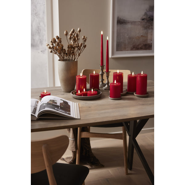 Star Trading LED-Säulenkerze Flow – Ø 7,5 × 12,5 cm, warmweiss, rot, Timer, batteriebetrieben