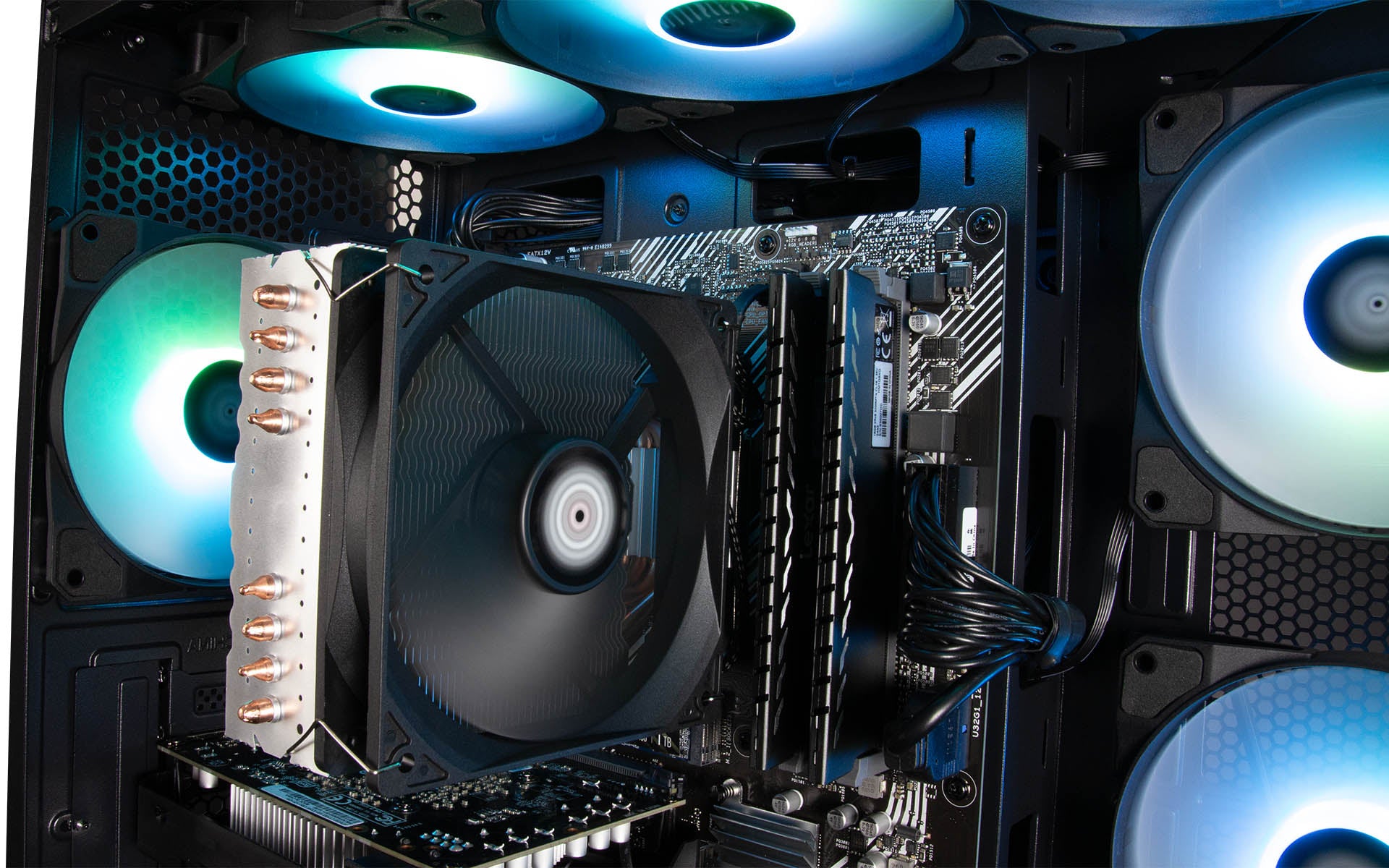 Captiva Tower – AMD Ryzen 7 7800X3D, 32 GB RAM, 2 TB SSD, NVIDIA RTX 5070 12 GB, Windows 11 Home