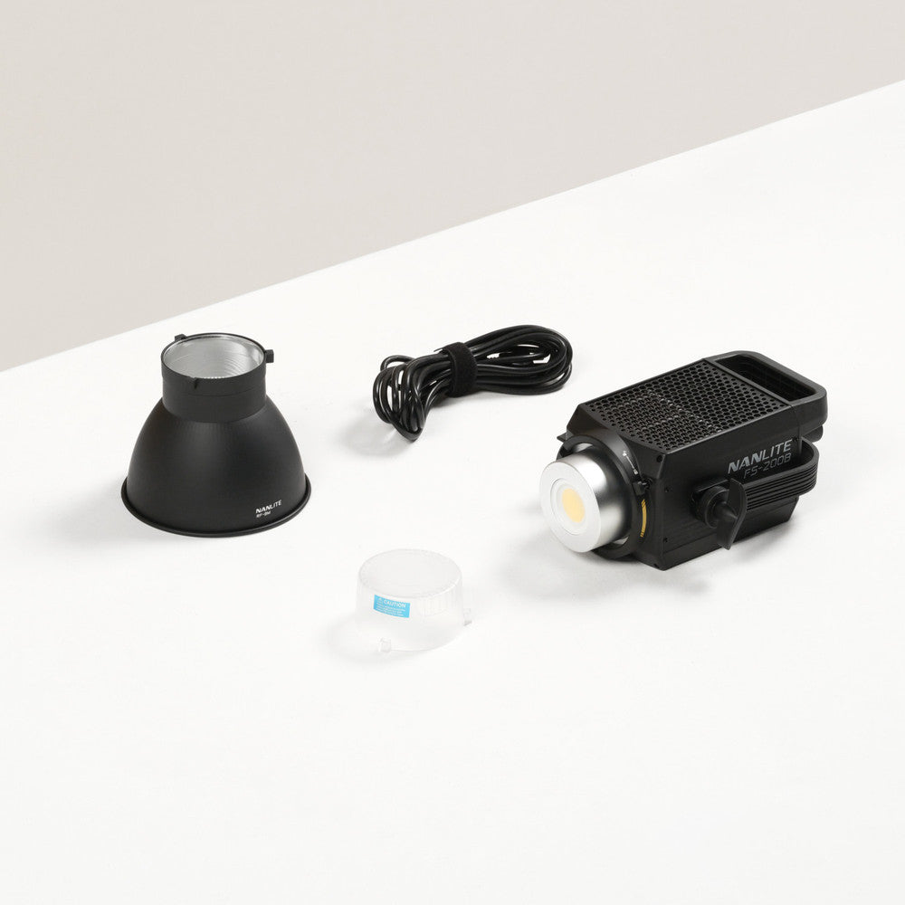 Nanlite FS-200B Streaming-Licht – 220 W, 2700–6500 K, CRI 96 – Schwarz
