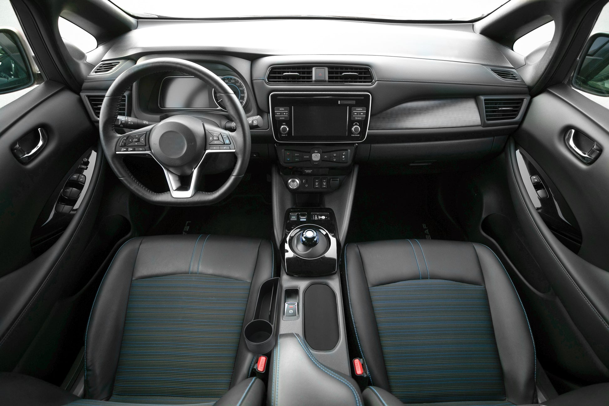 Phonocar Tassenhalter – für Fahrerseite, universell – 270 × 145 × 80 mm – schwarz – 1 Stk.