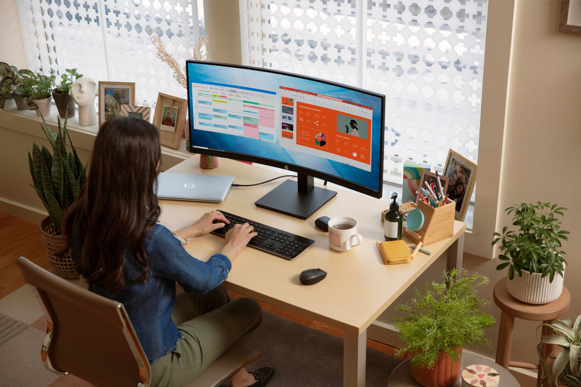HP P34hc G4 – Monitor, 34", 3440 × 1440, VA, 60 Hz, 250 cd/m², USB-C, Lautsprecher, Schwarz
