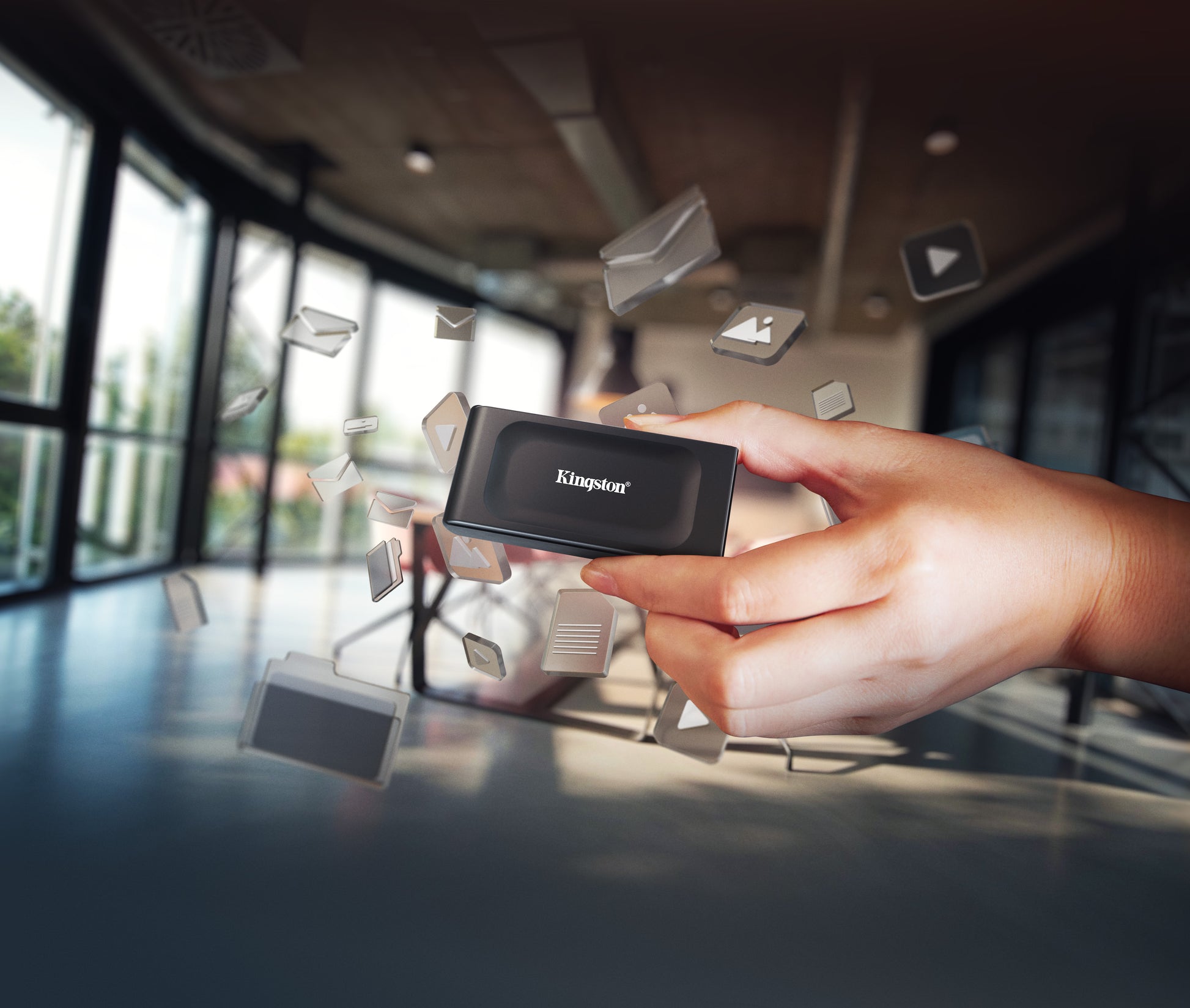 Kingston Technology Kingston XS1000 (SXS1000) – 1 TB Externes SSD, USB-C 3.2 Gen 2, 1'050 MB/s