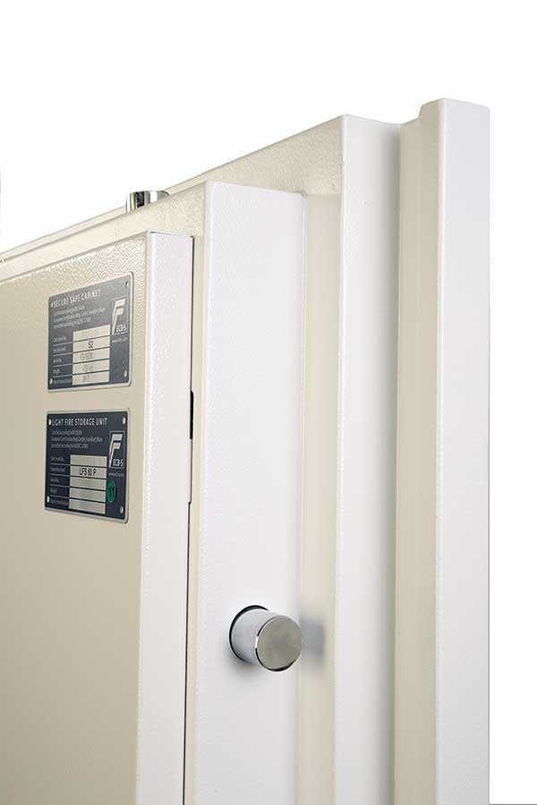Phoenix Safe Co. Phoenix Wertschutzschrank FIRE COMMANDER PRO FS1922K – Schlüsselschloss – 380 l – 60 Minuten Feuerschutz