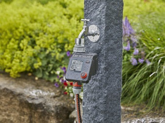 Gardena Controller – Batteriebetrieb, 26,5 mm Anschluss, 12 bar, 180 min – für Sprinkleranlage – Anthrazit