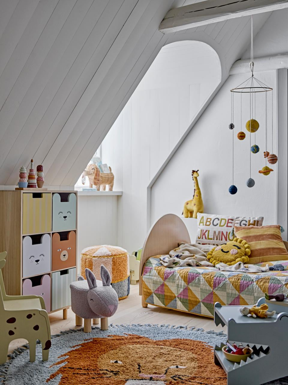 Bloomingville Arnie Truhe – MDF – Grün – 1 Fach – 340 × 300 × 1000 mm