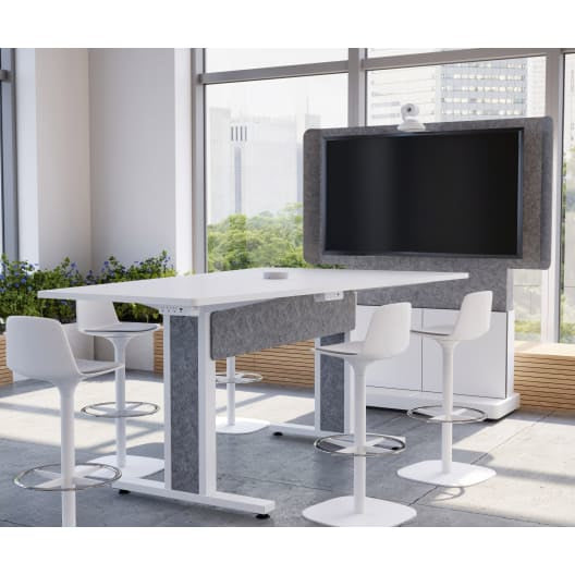 Middle Atlantic Wandlift (bodenstehend) – 66–75" – bis 68 kg, Kabelmanagement – Grau