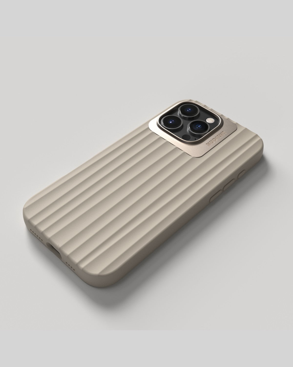Nudient – Backcover Bold – für Apple iPhone 16 Pro Max – beige – MagSafe-kompatibel
