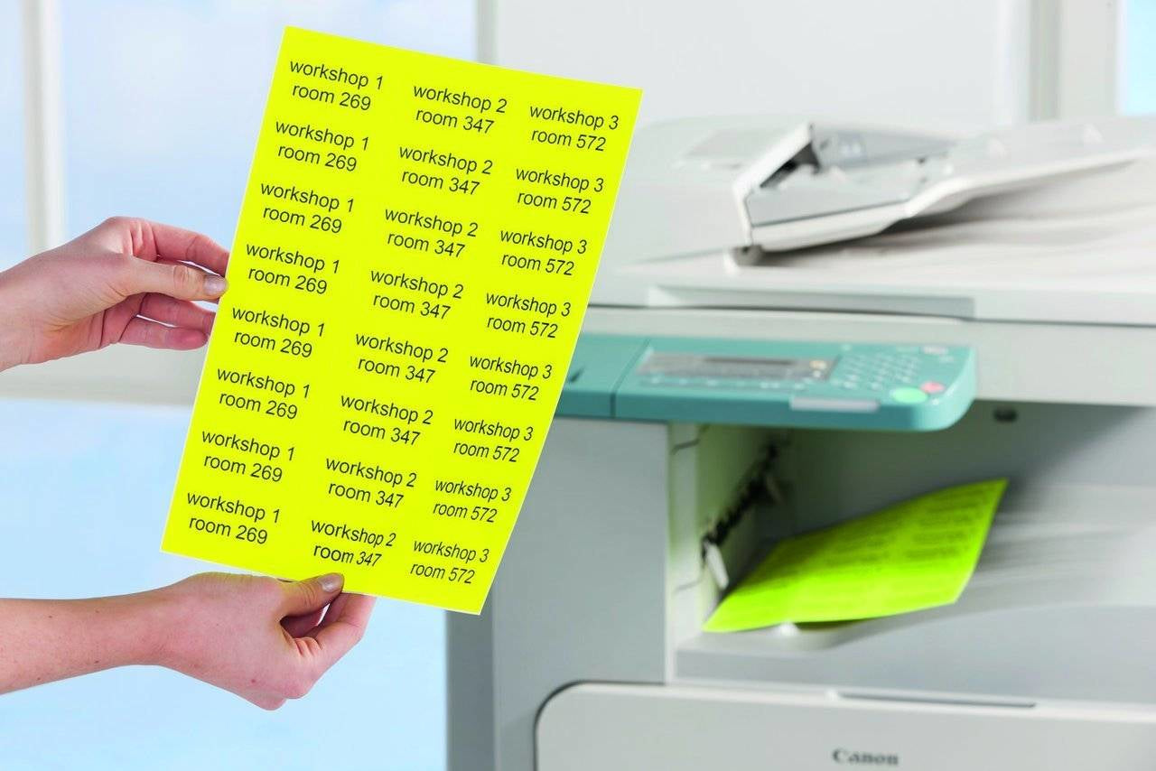 Avery Schuletiketten – 63,5 × 29,6 mm, Abgerundete Ecken, 675 Stk, 25 Bogen, Papier, Ablösbar