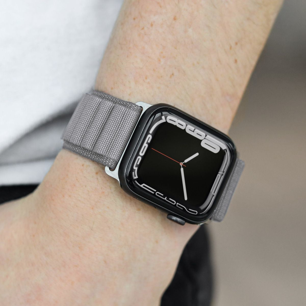 Vonmählen Action Loop Case 1 – Hellgrau, für Apple Watch 38 mm, 40 mm, 41 mm