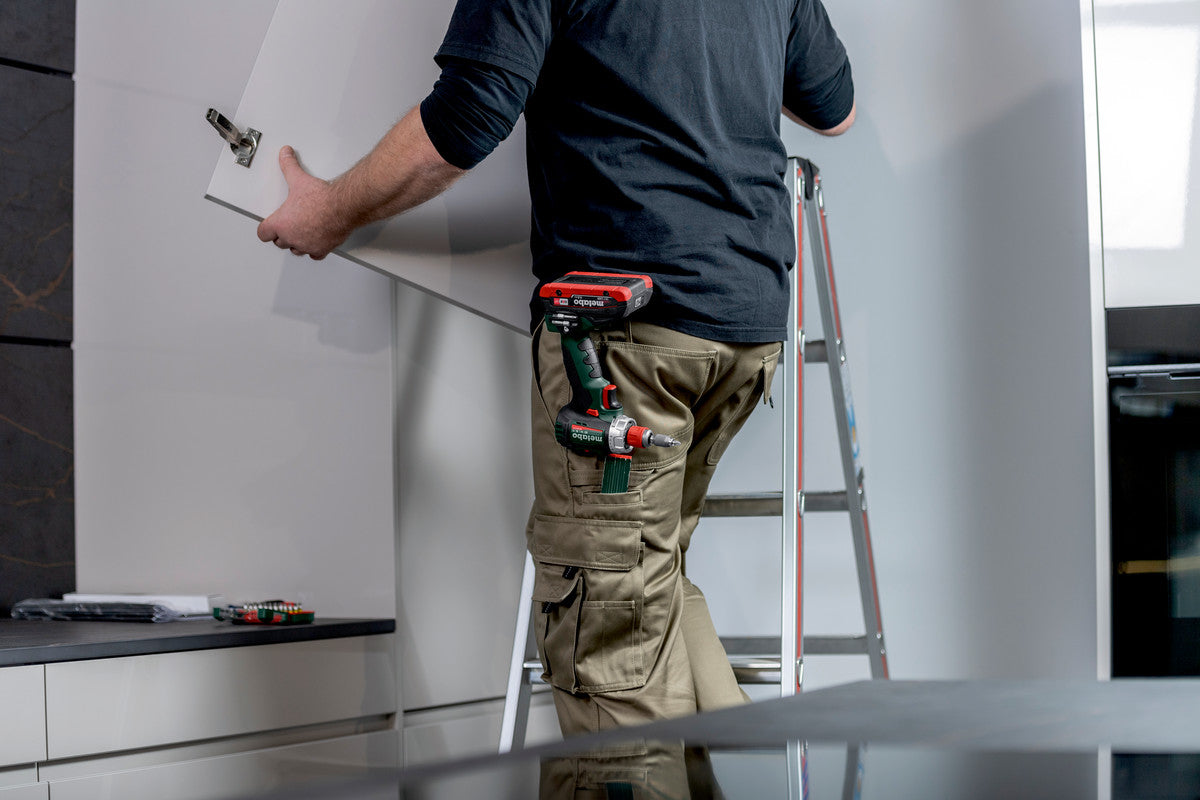 Metabo Akku-Bohrschrauber BS 18 L BL Q – 18 V (CAS) – Spindelhals – 65 Nm – 2×2,0 Ah & Ladegerät – Koffer