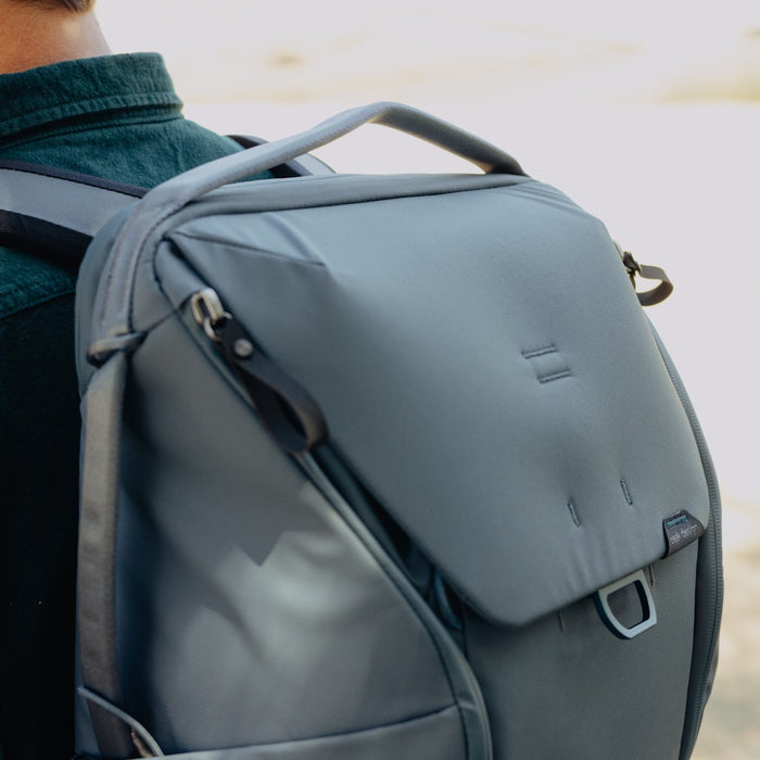 Peak Design Notebook-Rucksack Everyday Backpack v2 – Aluminium/Nylon – Ozeanblau, 330 × 485 × 270 mm