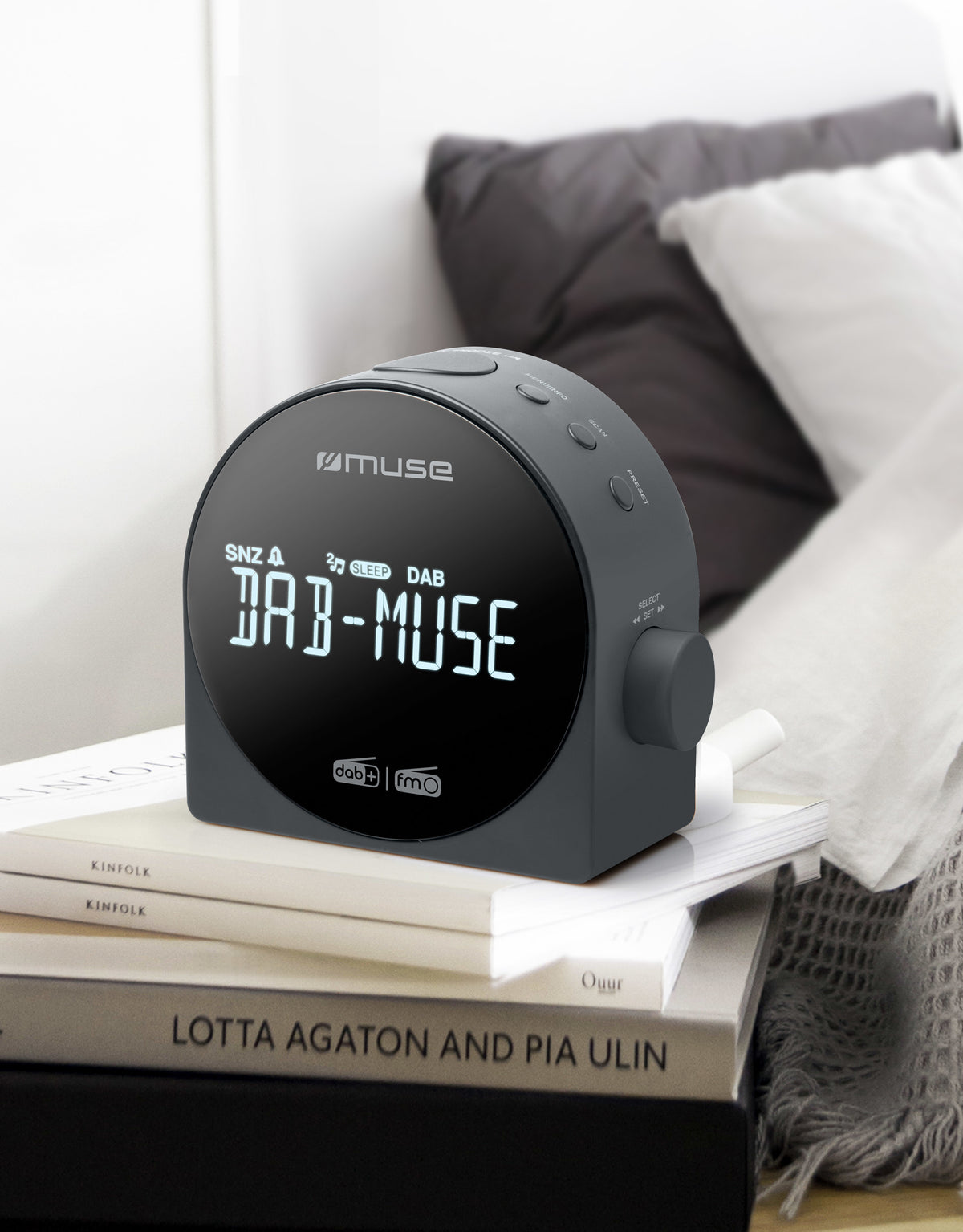 Muse M-185 CDB Digitalwecker – Snooze, FM-Radio, 5,5 × 11,6 × 12,4 cm, Schwarz, Kunststoff