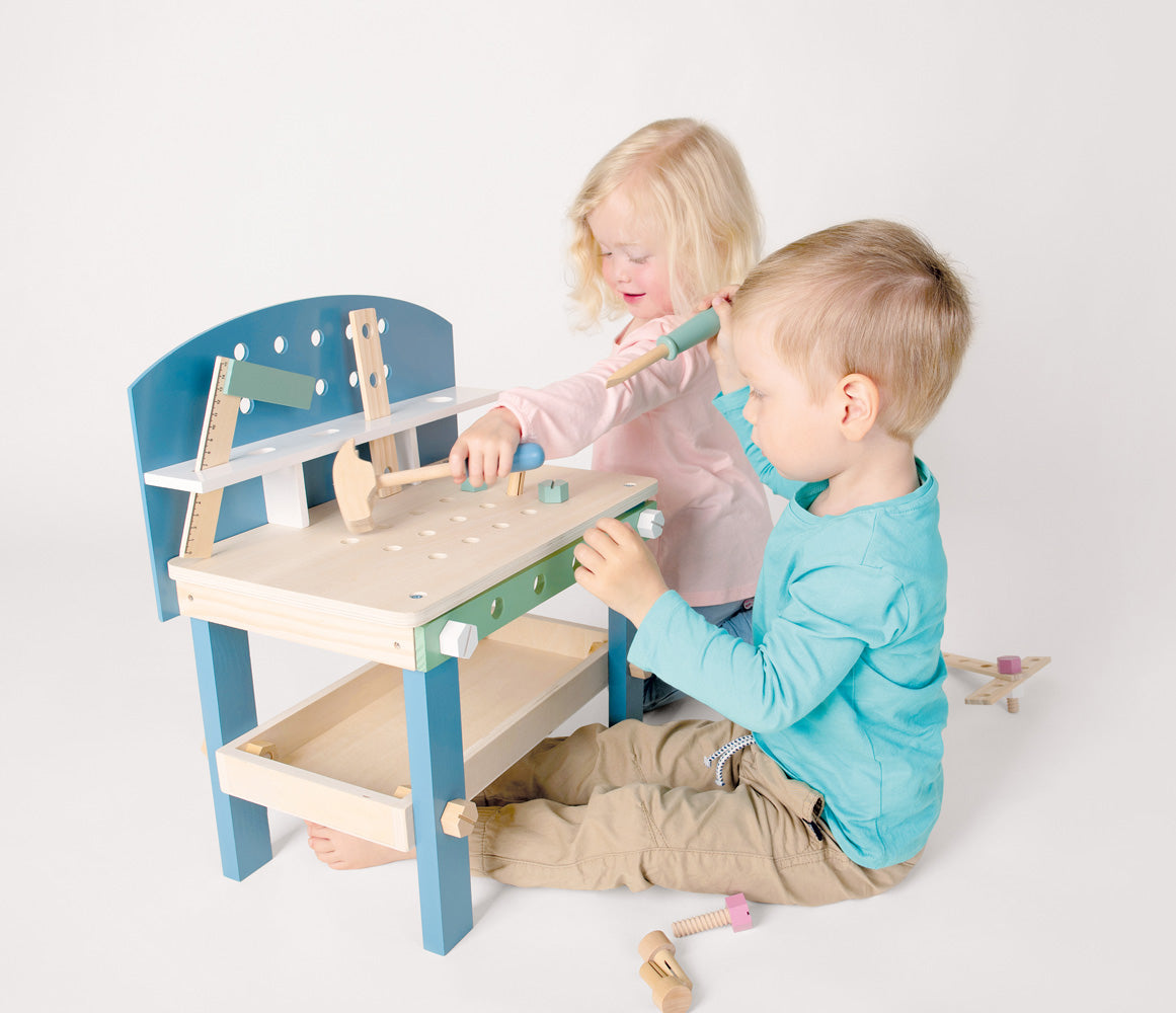 Small foot Kompakte Werkbank Nordic – 45 × 52 × 28 cm – ab 3 Jahren – Holz – Mehrfarbig