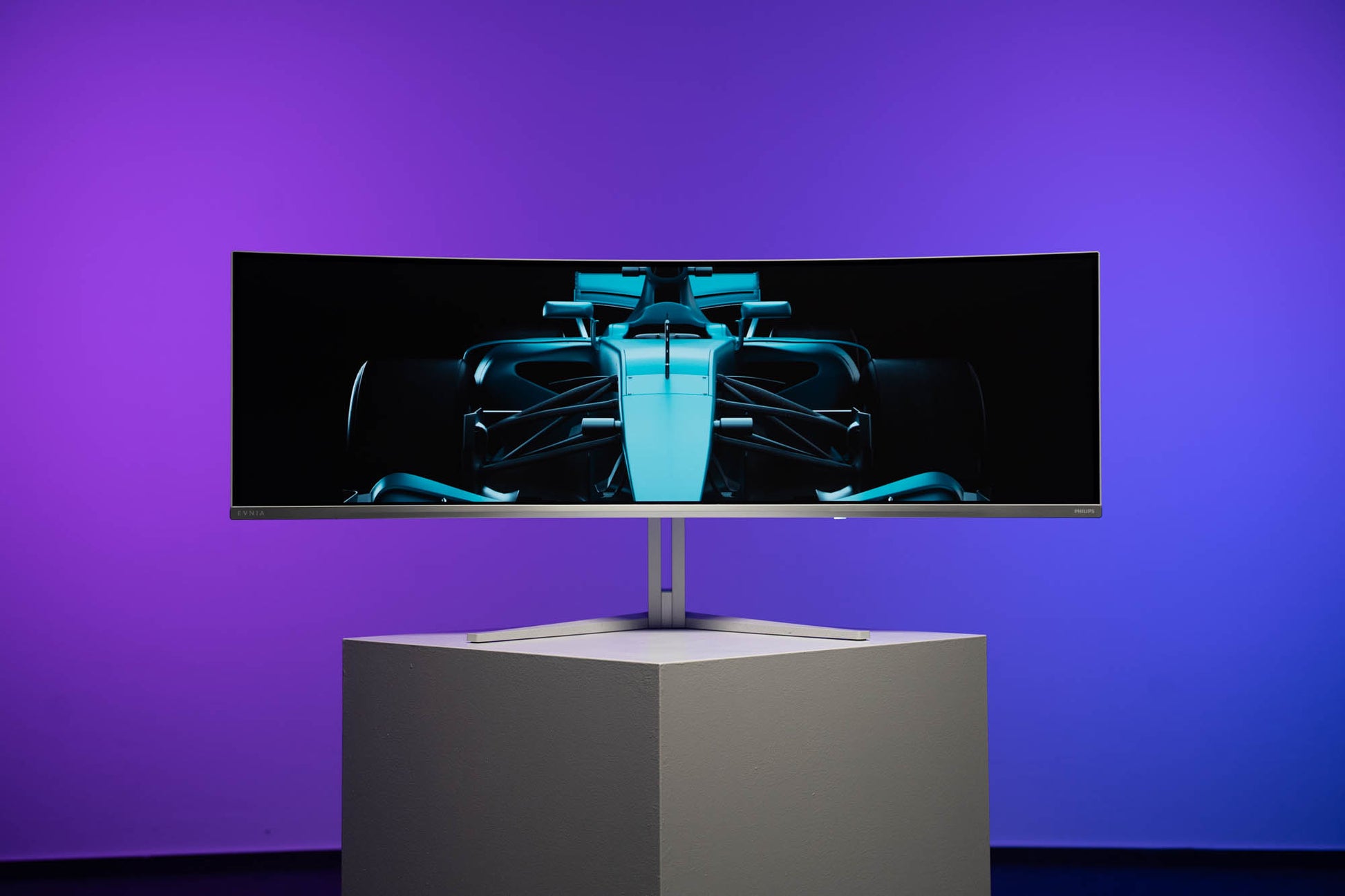 Philips Evnia 49M2C8900/00 – 48,9" Curved, 5120 × 1440 (DQHD), OLED, 240 Hz, USB-C 90 W, KVM, DisplayHDR 400