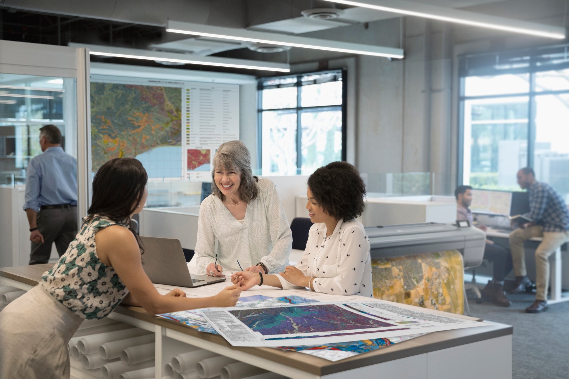 HP DesignJet Z6dr – Grossformat-Plotter, 44" (1'118 mm), A0, LAN, Wi‑Fi Direct, PostScript