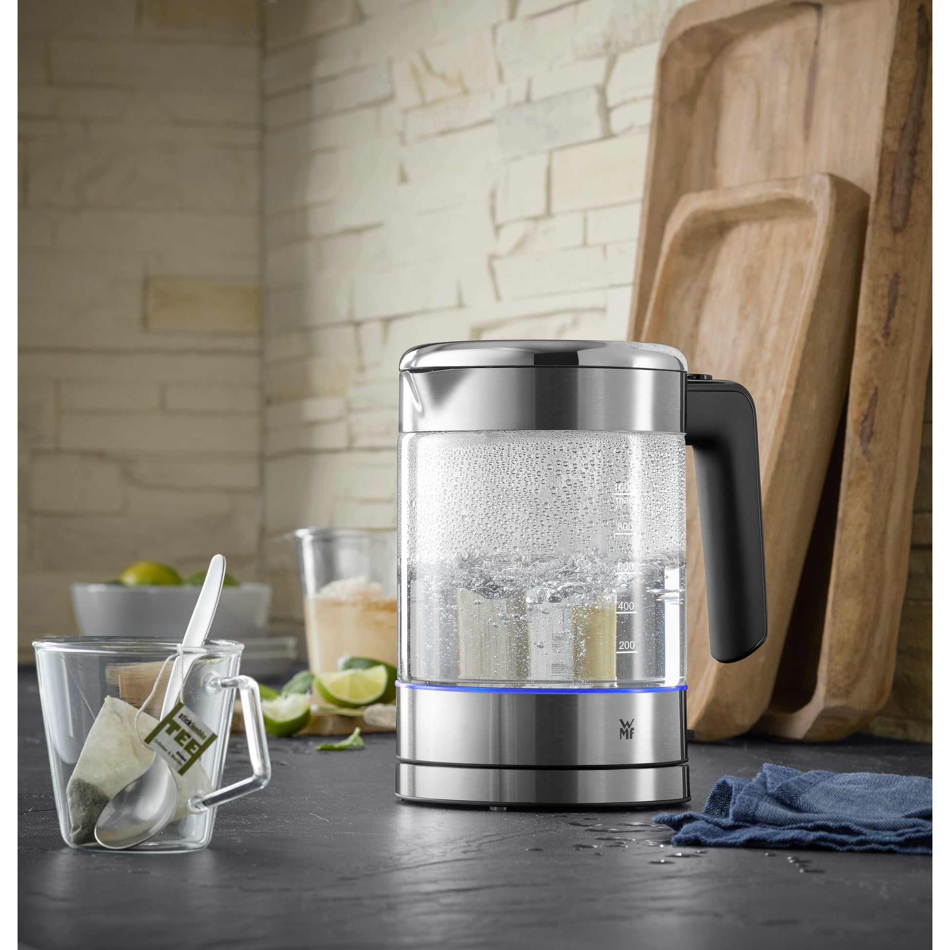 WMF KITCHENminis 0413190011 – Wasserkocher 1,0 l, 1900 W, Glas, Transparent