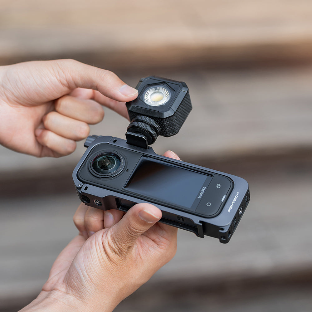 PGYTECH Kamerakäfig – Aluminium/Silikon, 62 × 22 × 145 mm – für Insta360 X5 – Schwarz