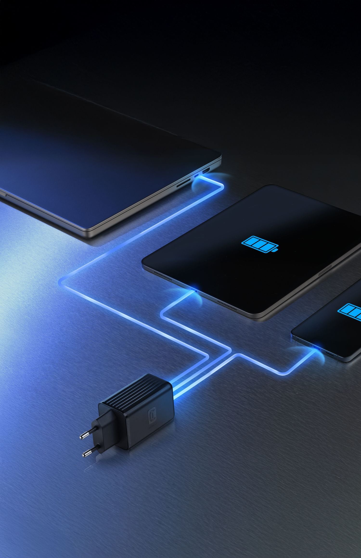 Cellularline ACH USB-Wandladegerät 100 W – USB-C×2, USB-A×1 – PD, GaN