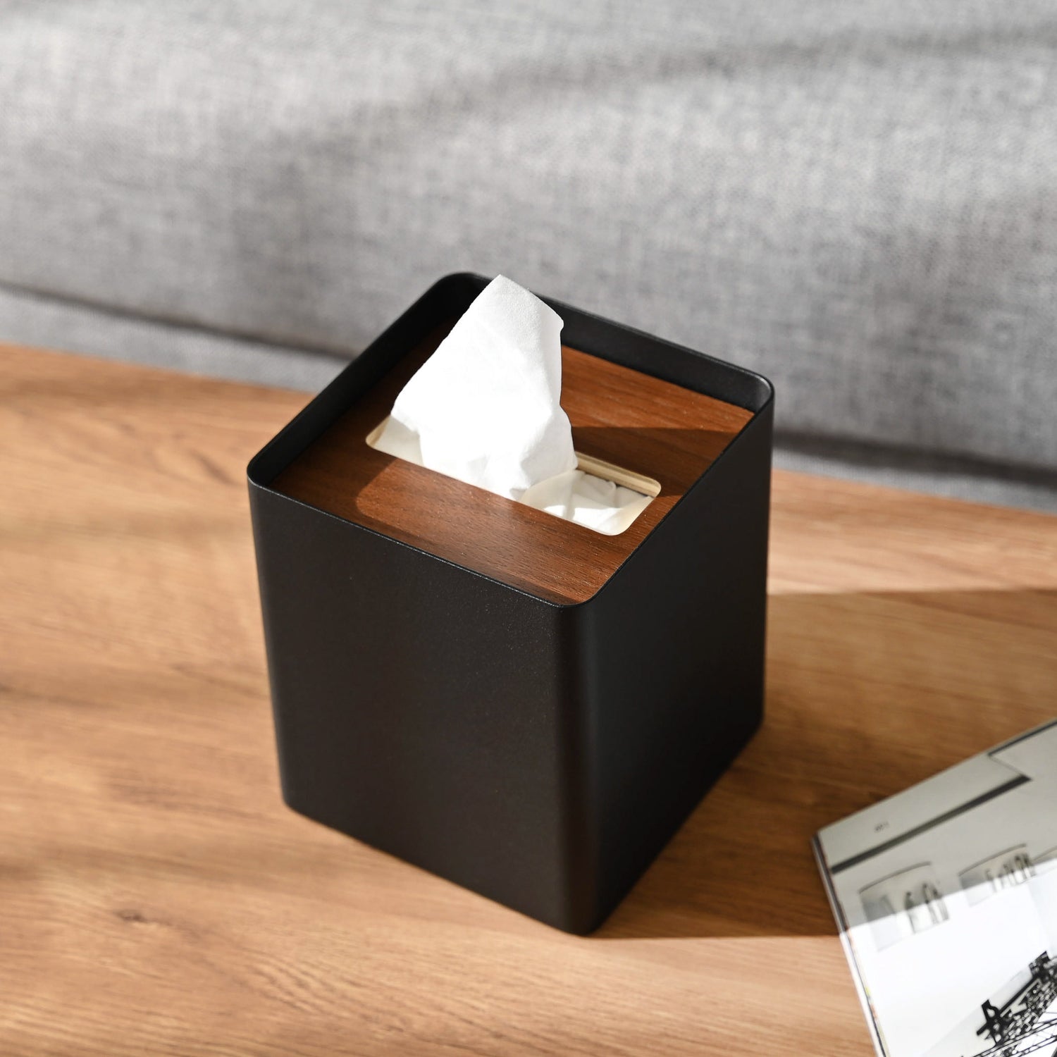 Yamazaki Kosmetiktuchbox YA05179 – freistehend, Metall/Sperrholz, 13×13×15,5 cm, Schwarz