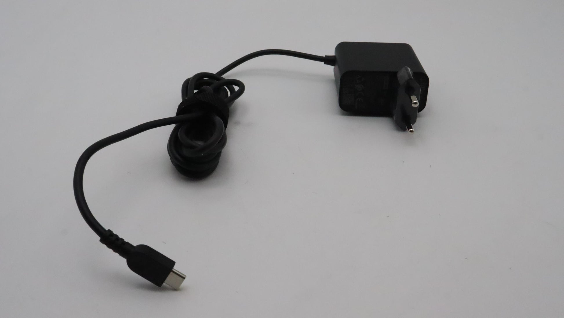 Lenovo 5A11J75649 Netzteil 65 W – 5–20 V einstellbar – für ThinkBook 14 G6 ABP (Typ 21KJ) – schwarz