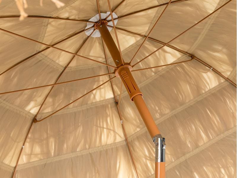 KOOR Strandschirm – Ø 150 cm – braun gemustert – höhenverstellbar
