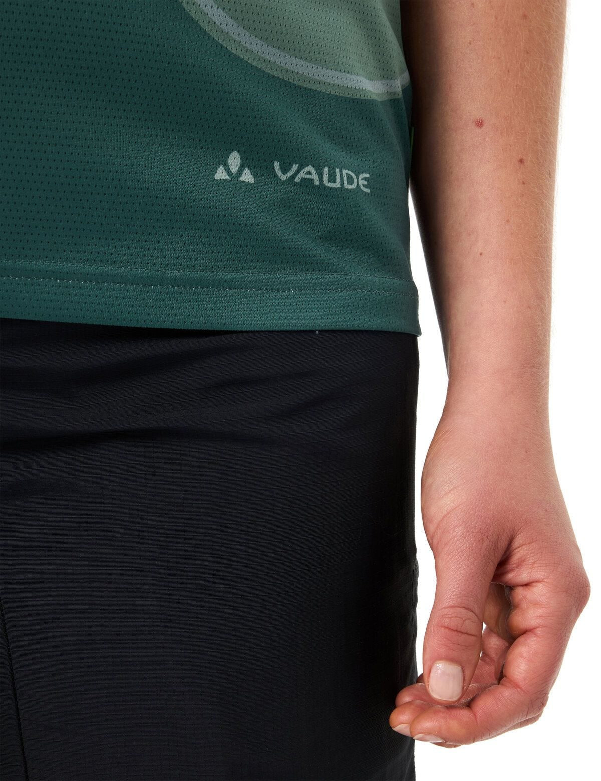 VAUDE T-Shirt Moab VI – kurzarm, Rundhals, Grüner Knopf – Grösse 40 – deep pond – 100% recyceltes Polyester