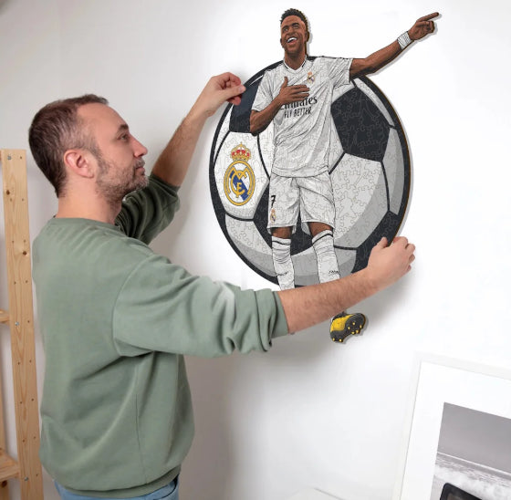 Iconic Puzzles Vinicius Jr. - Real Madrid – Logikspiel, 1 Spieler, ab 10 Jahren