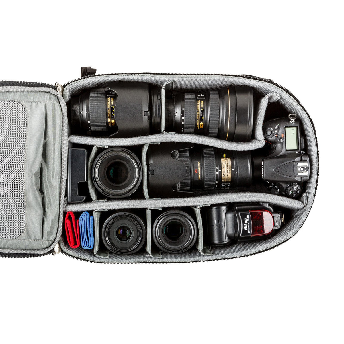 Think Tank Airport Essentials Rucksack – DSLR, 4 Objektive, Notebook-/Tablet-Fach, Regenhülle – Schwarz