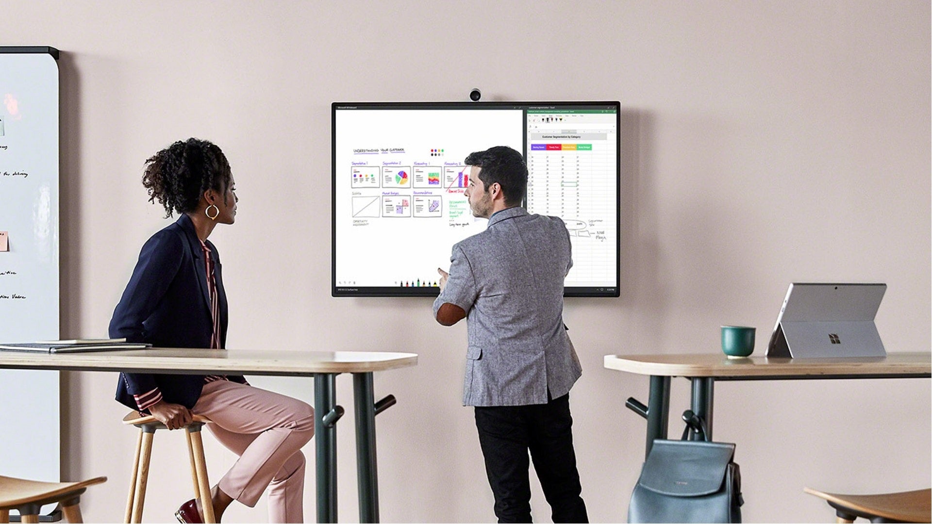 Steelcase Roam – Wandhalterung, für 50", für HUB 2/3