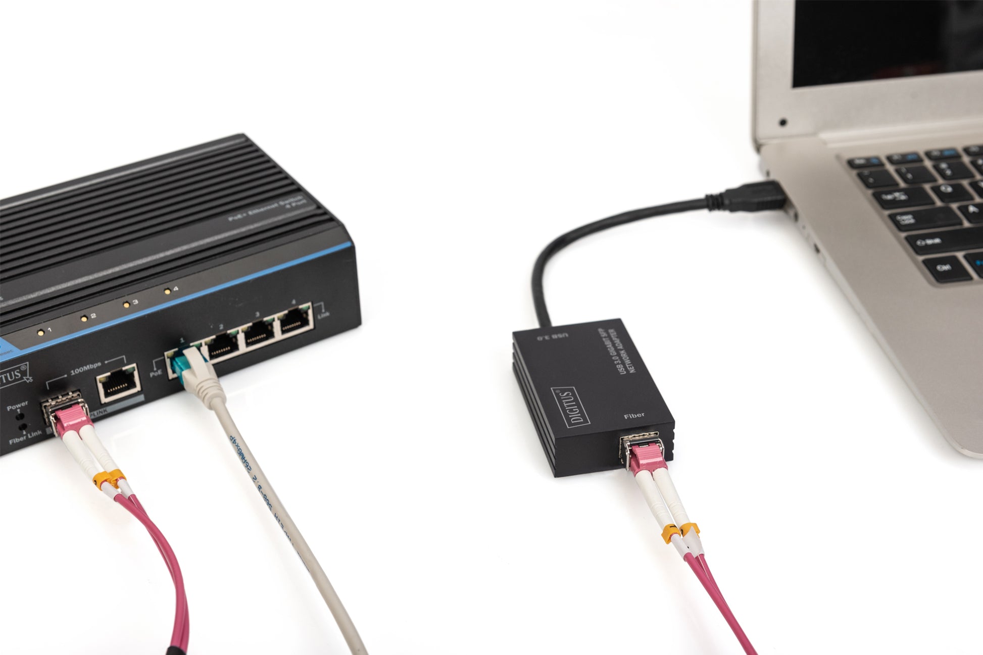 Digitus Netzwerkadapter USB-A zu SFP – 1 Gbit/s, USB 3.2 Gen 1 (5 Gbit/s), 0,17 m – Schwarz