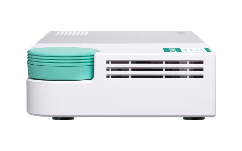 QNAP QSW-308-1C – Unmanaged Switch – 8× 1G, 2× SFP+, 1× Combo‑SFP, Desktop