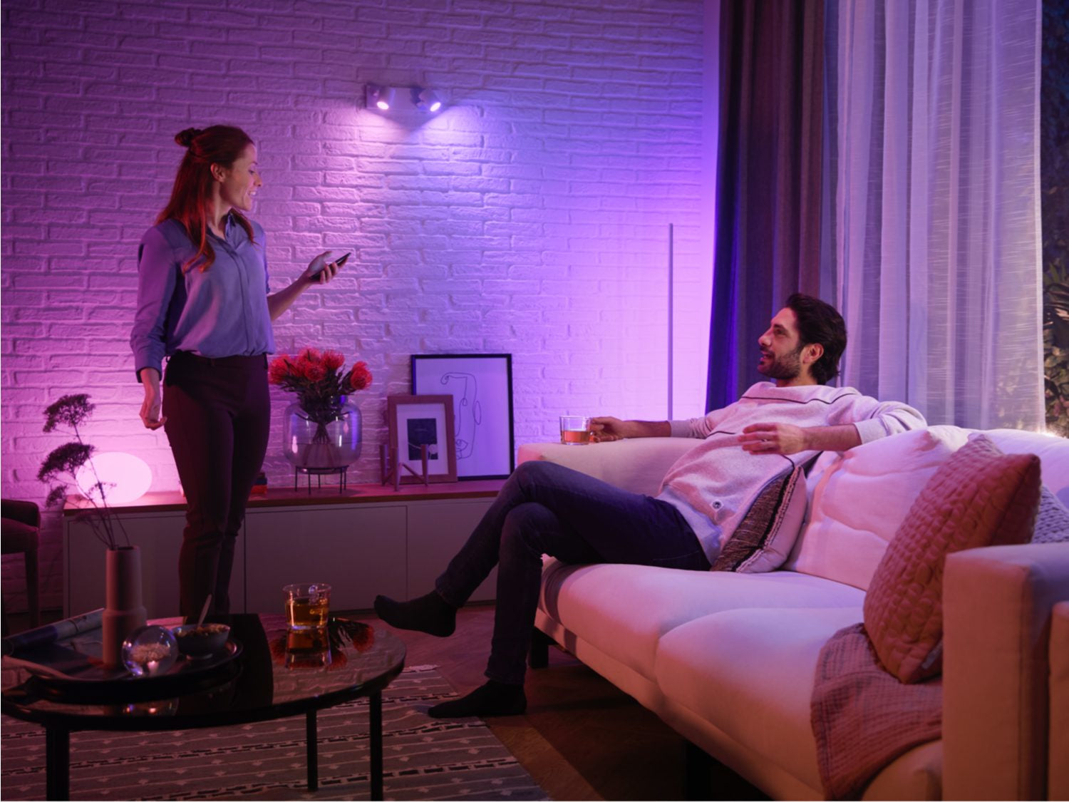Philips Hue White & Colour Ambiance LED-Leuchtmittel GU10 2er-Pack – 4,2 W dimmbar, 400 lm, 2000–6500 K, 40°