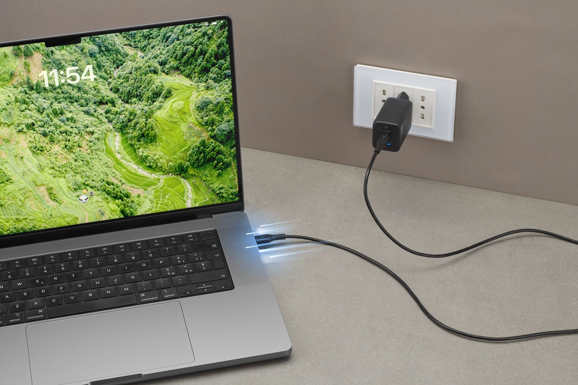 Cellularline USB-C auf USB-C Kabel – 1,2 m – PD 100 W – Schwarz – für Smartphones, Tablets und mehr