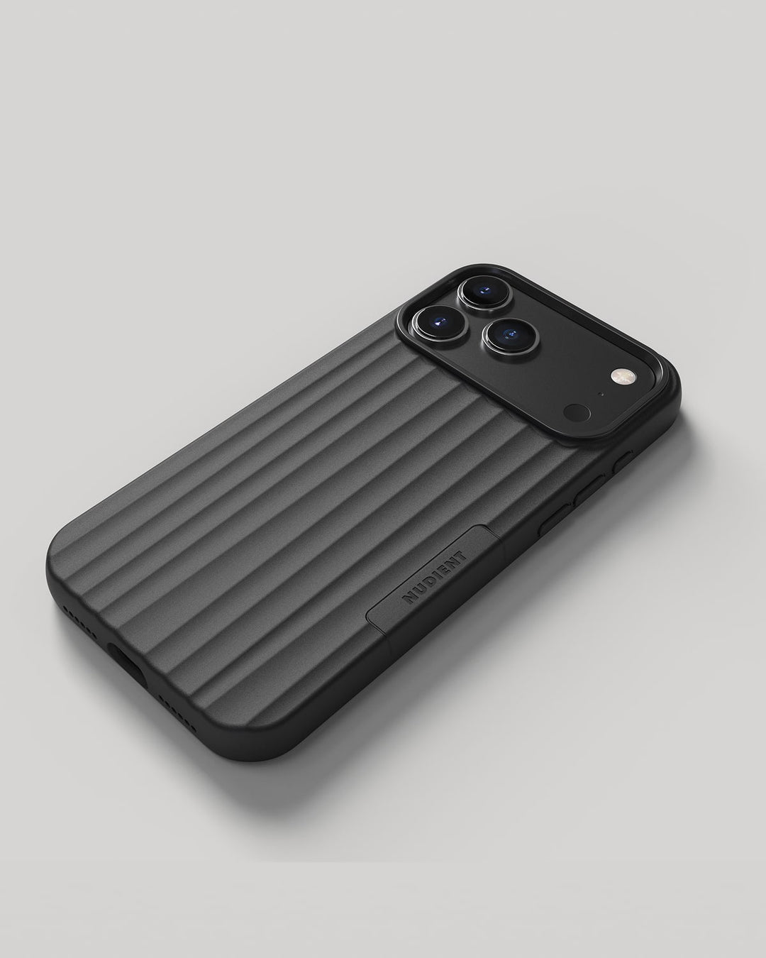 Nudient – Backcover – für Apple iPhone 17 Pro Max – schwarz – MagSafe kompatibel