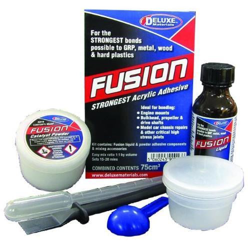 Deluxe Materials Spezialkleber – für Kunststoff, 75 ml