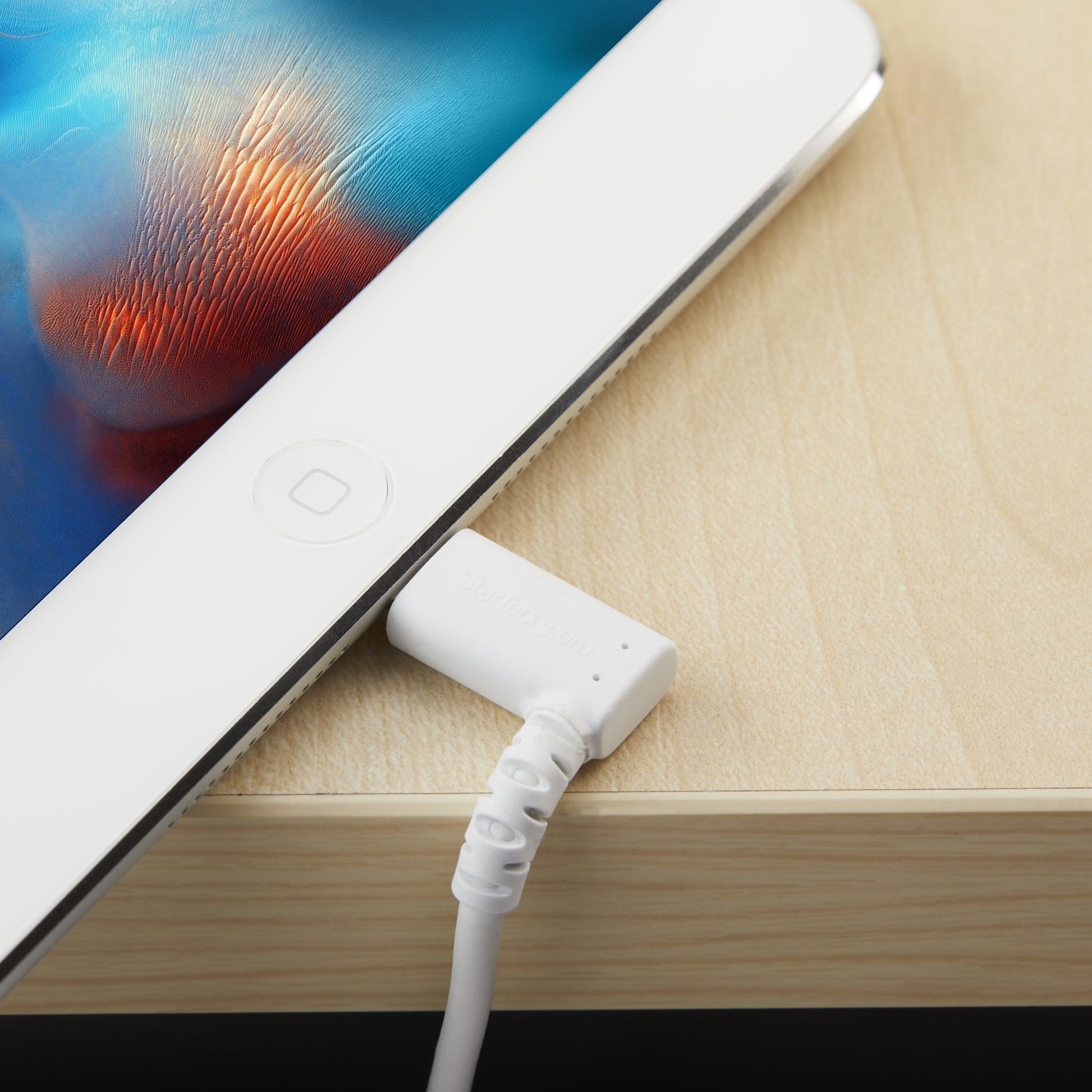 StarTech.com Kabel – USB-A auf Lightning 1 m, MFi-zertifiziert, abgewinkelt, Weiss – für iPhone/iPad