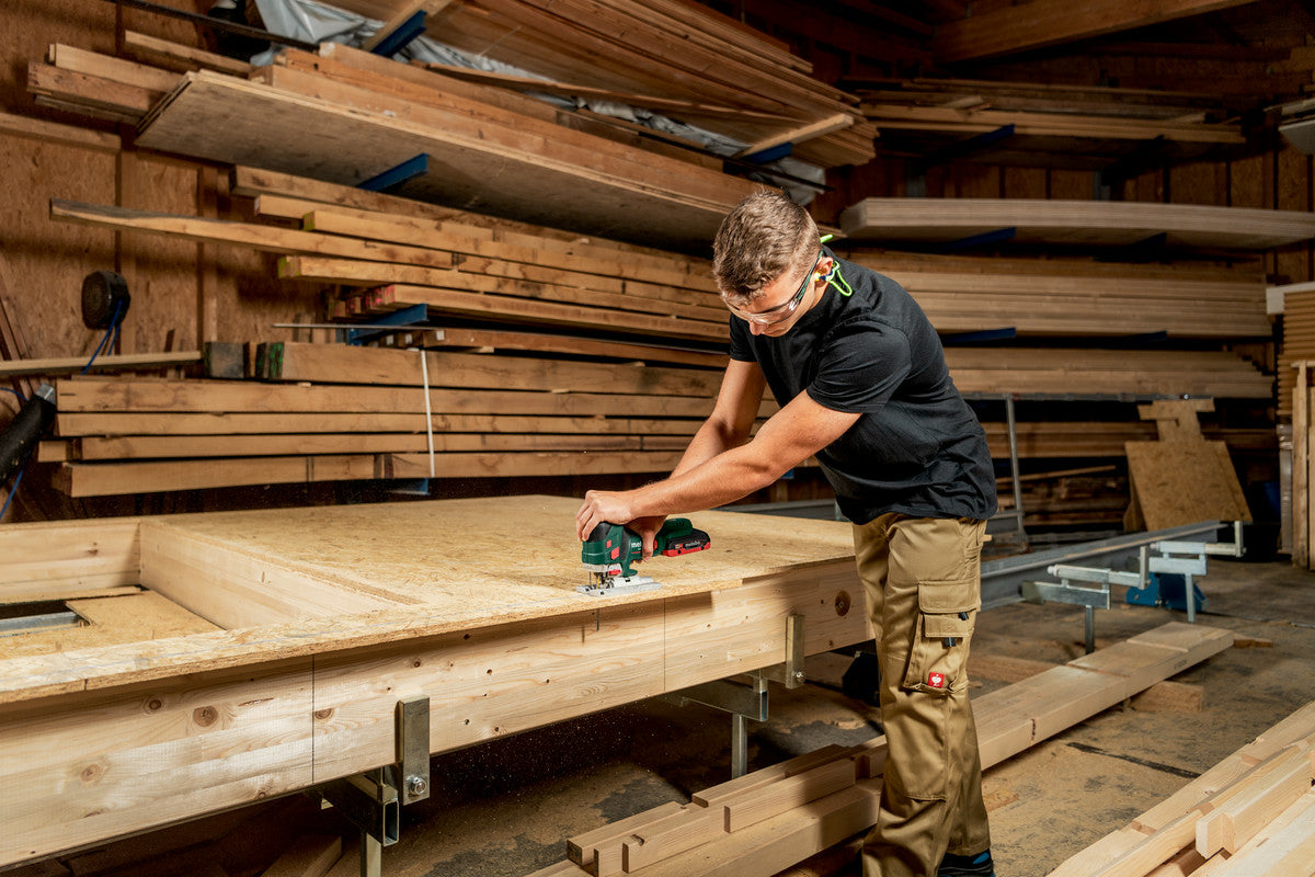 Metabo Stichsäge STA 18 LTX 150 BL – 18 V (CAS) – Schnellwechsel-System – Schnitttiefe in Holz 150 mm – Solo
