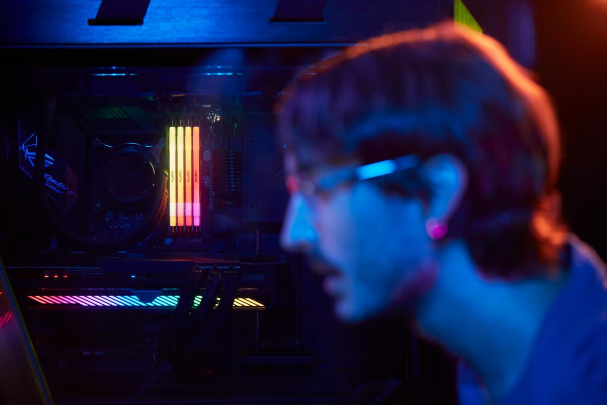 Kingston Technology Kingston FURY Renegade RGB – 32 GB (2×16 GB) – DDR5‑8000 MT/s CL38, 1.45 V, 288‑Pin DIMM
