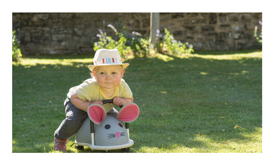 Wheely Bug Wheelybug Aufsitztier Maus – 23 × 21 × 40 cm – ab 1 Jahr – Polyurethan, Schaumstoff, Holz – grau/pink