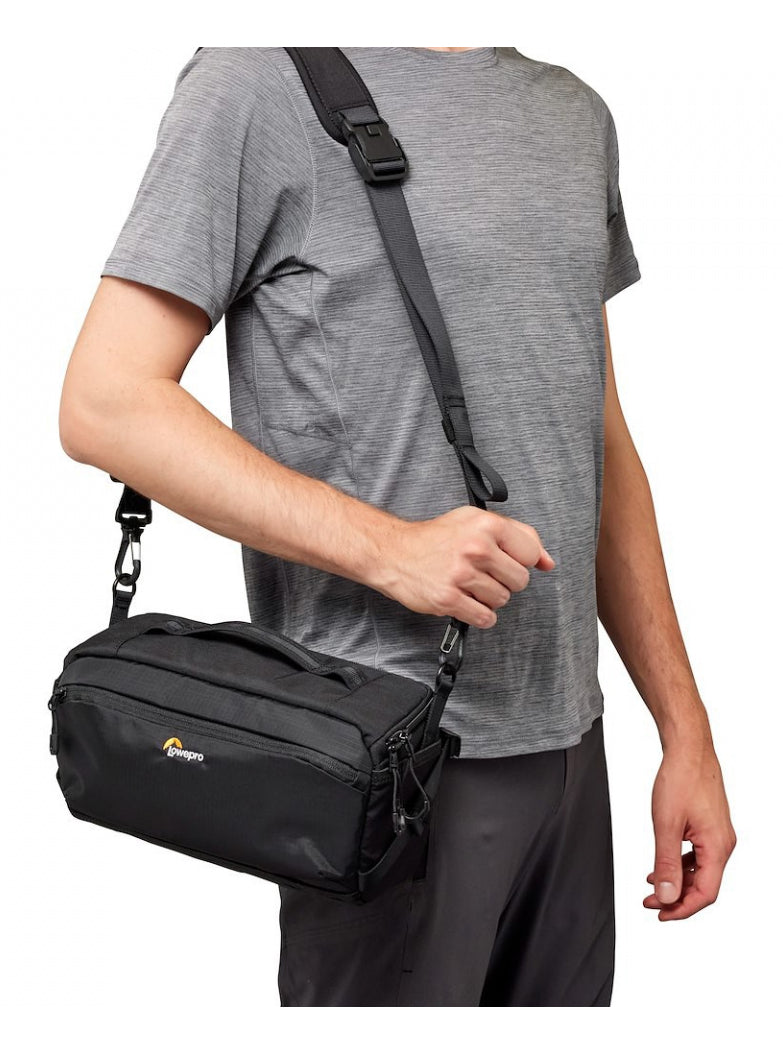 Lowepro ProTactic Lite SLX 120 AW III Kameratasche – Nylon/Polyester, 5 l, 1 Objektiv – für Universal – Schwarz