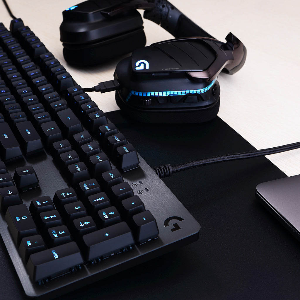 Logitech G G512 Carbon – Gaming-Tastatur – Mechanisch (GX Red) – USB – RGB – QWERTY (US-INT) – Karbon