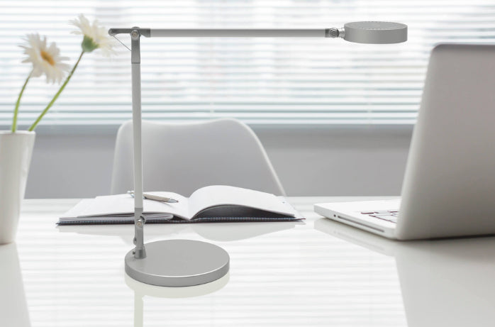 MAUL LED-Tischleuchte – dimmbar, Touchfeld, dreh- und neigbar – 3000–6500 K