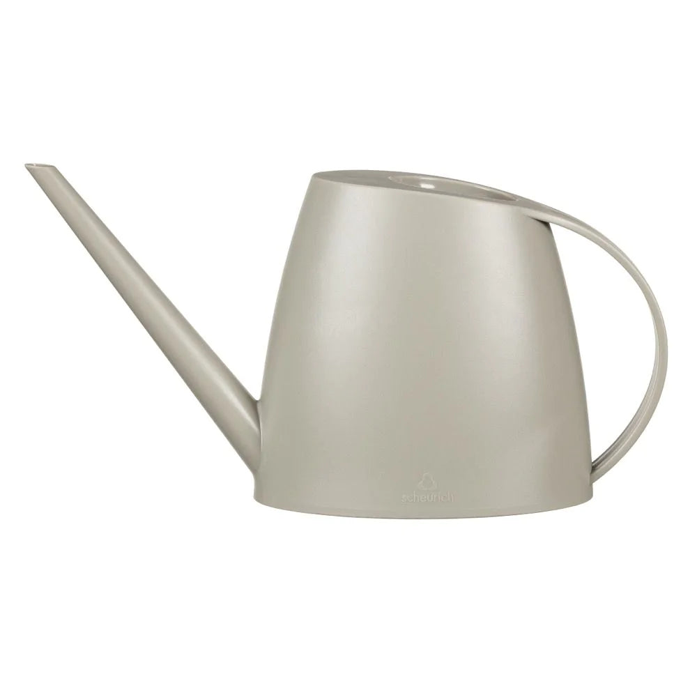 Scheurich Giesskanne Lilly – 1,5 l – Kunststoff – Taupe – 31,0 × 7,7 × 16,4 cm