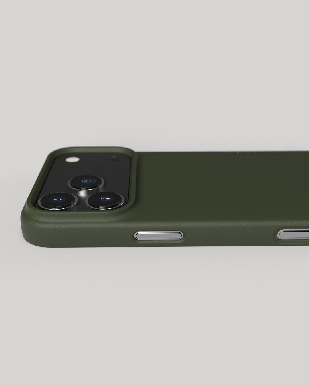 Nudient – Backcover – für Apple iPhone 17 Pro Max – Dunkelgrün – MagSafe-kompatibel