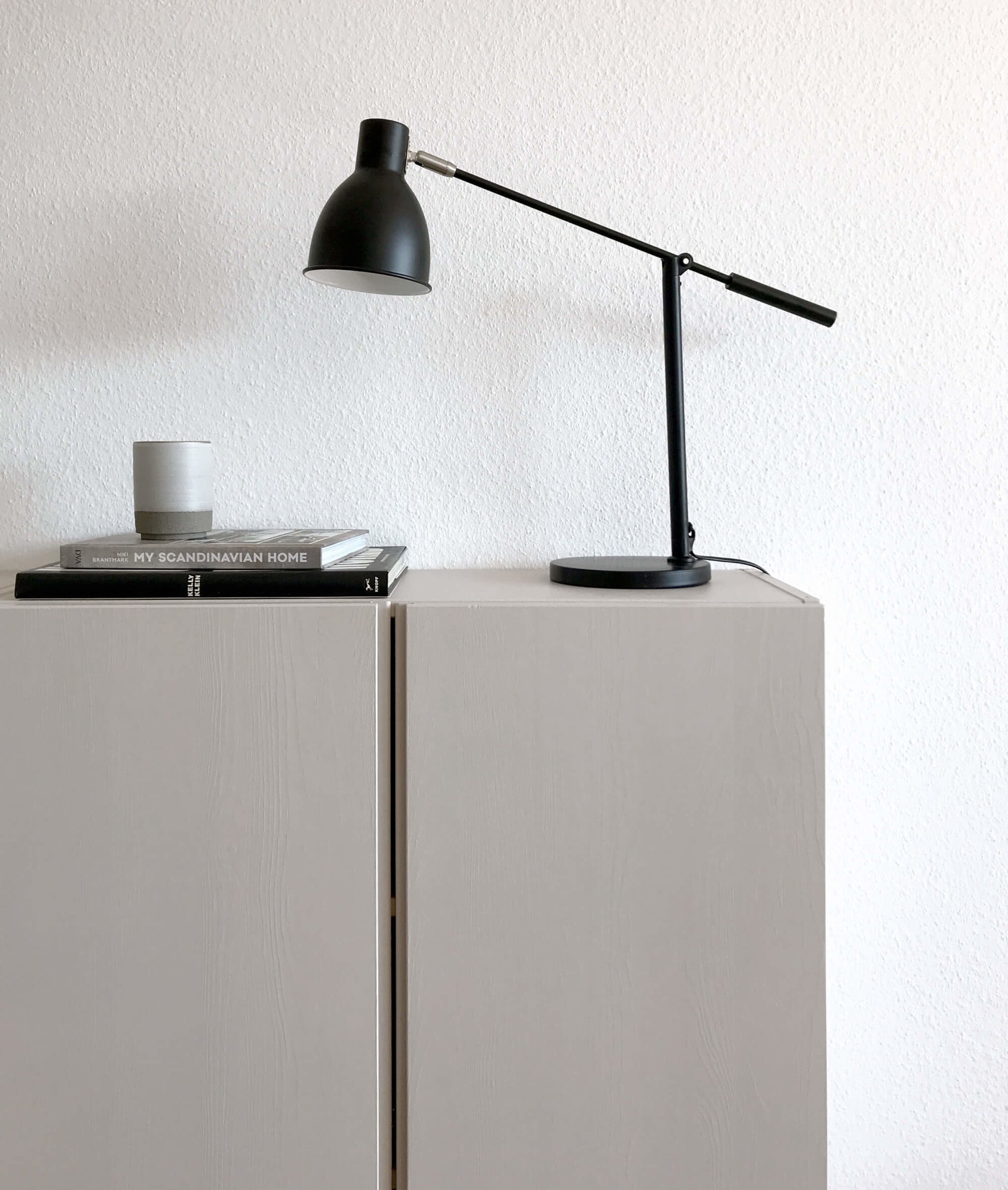 MAUL Tischleuchte – E27, 18–51 cm höhenverstellbar, 4000 K, drehbar – Schwarz
