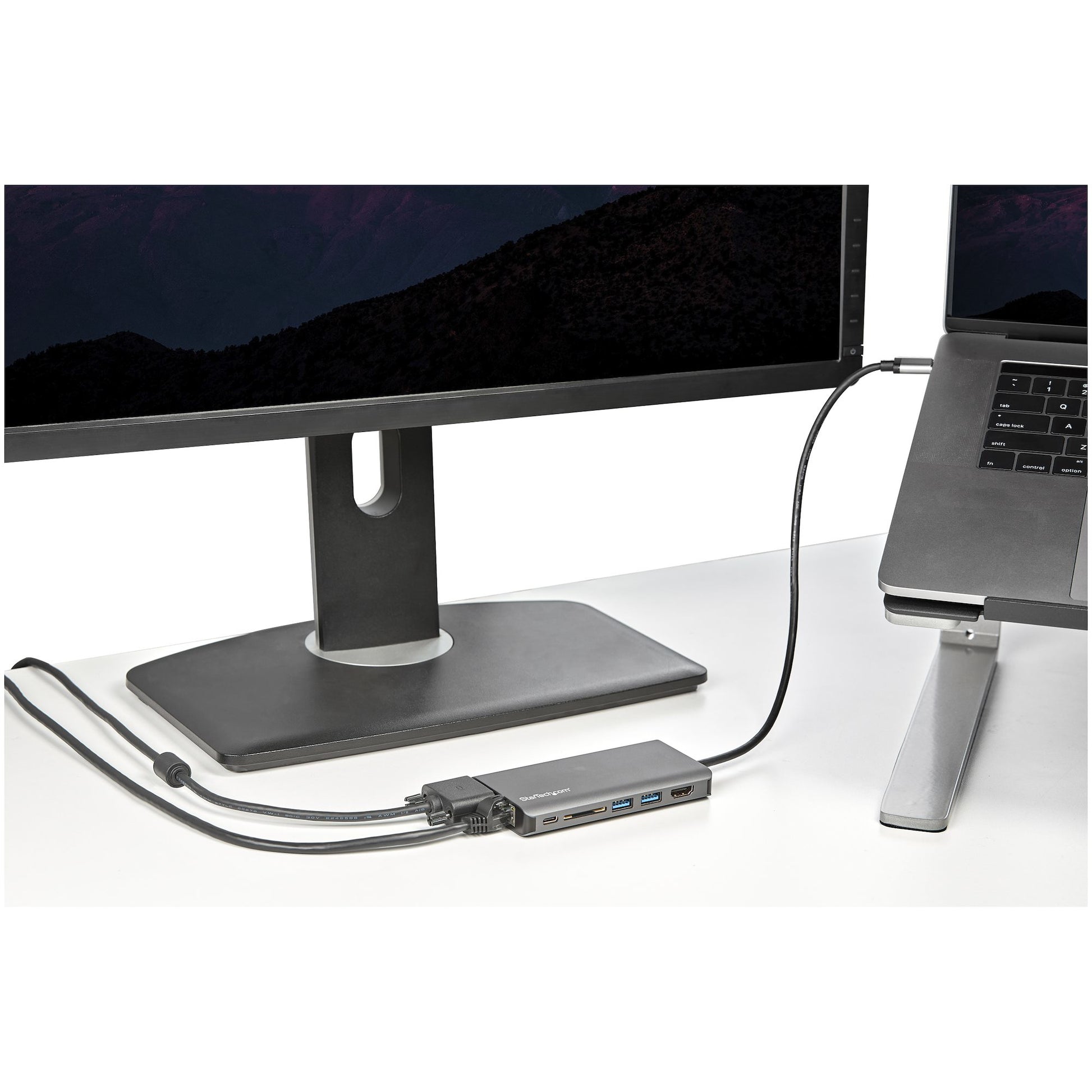 StarTech.com Multiport-Adapter – USB-C, 1× HDMI, 1× VGA, 2× USB-A, 100 W PD, GbE, für Windows/Mac/ChromeOS
